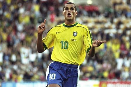 自己信心不 自己信心不